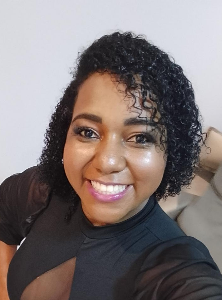 Moara Rodrigues - Manicure e Pedicure